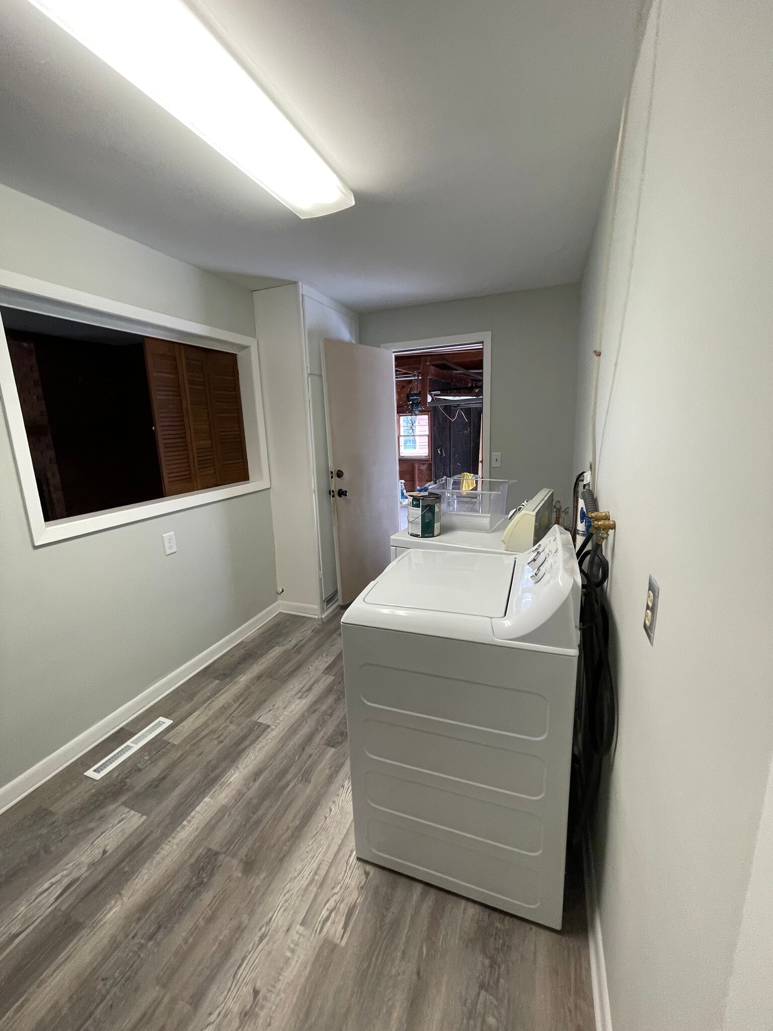 Building Photo - 532 Capitol Dr