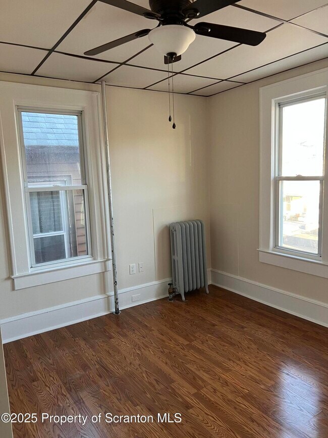 Building Photo - 1330 Pittston Ave