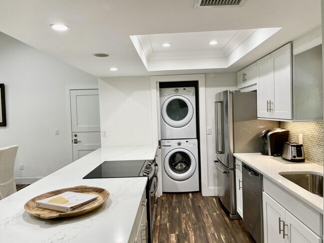 Building Photo - 11863 Wimbledon Cir