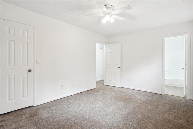 Building Photo - 8298 Blackfoot Trail