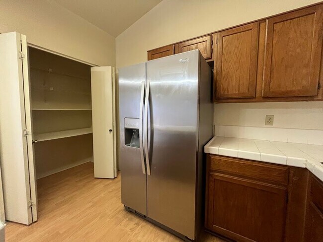 Building Photo - Charming 2 Bedroom, 2 Bathroom Home for Rent!