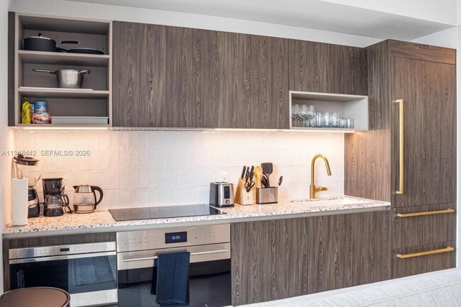 Building Photo - 159 NE 6th St