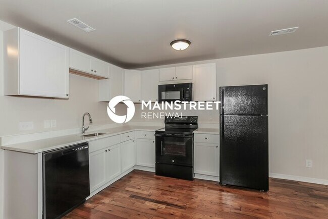 Building Photo - 3 Bedroom Pet-Friendly Home in Louisville,...