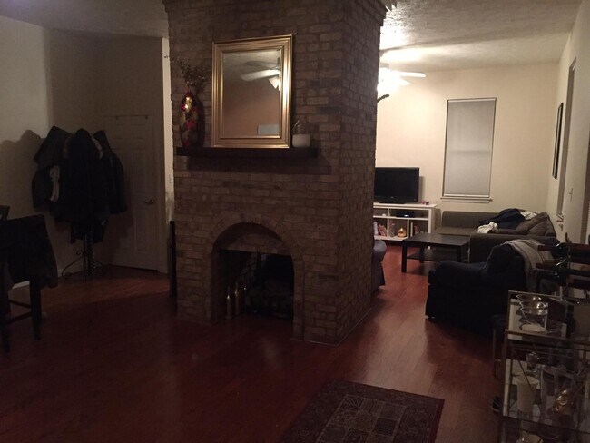 Building Photo - 1802 Wharton St