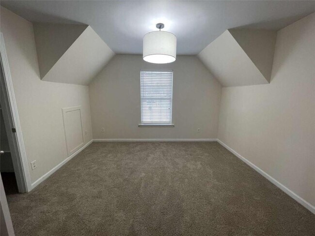 Building Photo - 4205 Pointe Vecchio Cir