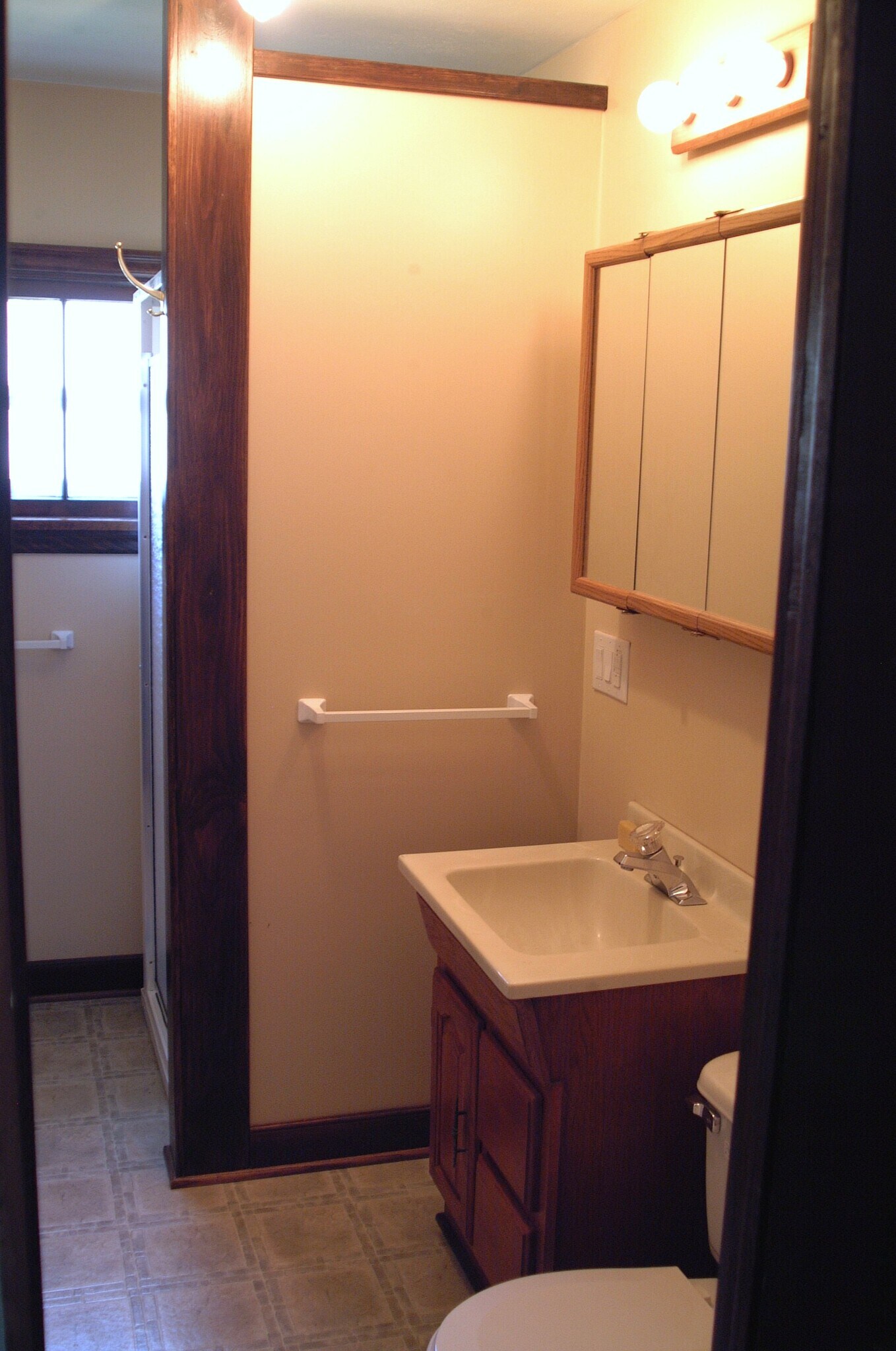 3/4 bath, new shower enclosure - 371 Grove Ave