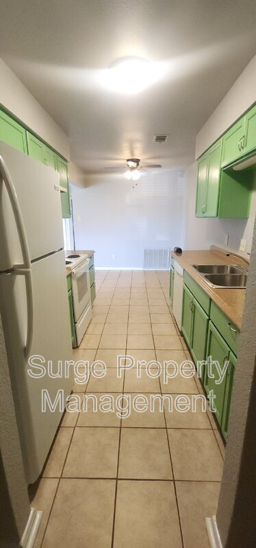 Building Photo - 6721 Loma Vista Dr
