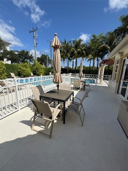 Building Photo - 2710 NE 184th Terrace