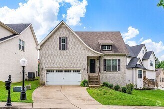 Building Photo - 4 Bedroom 2 1/2 Bath Home For Rent in Gate...