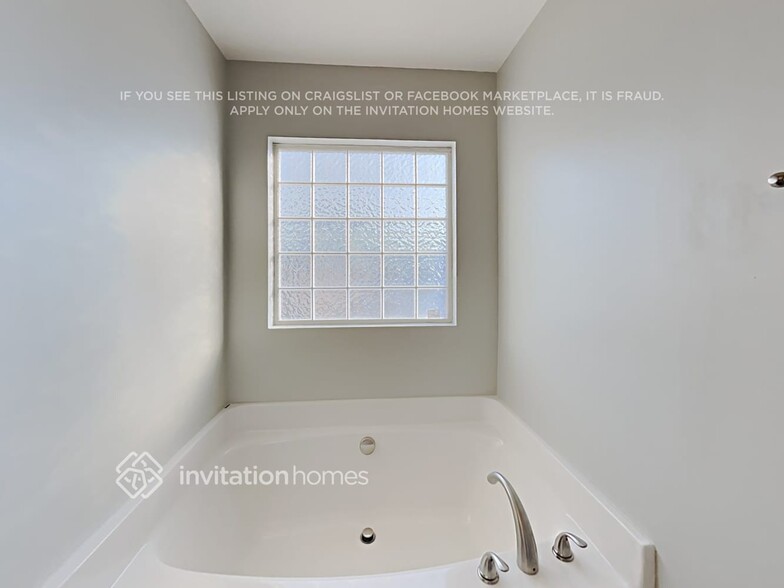 Building Photo - 6908 Missionary Ridge Dr