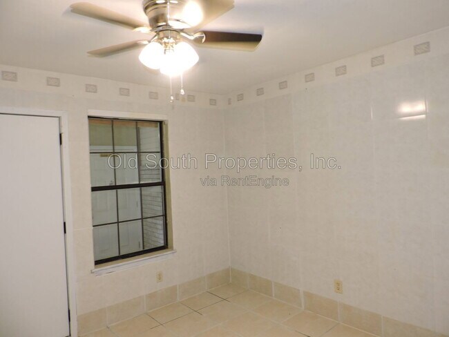 Building Photo - 1345 Jasma Ln