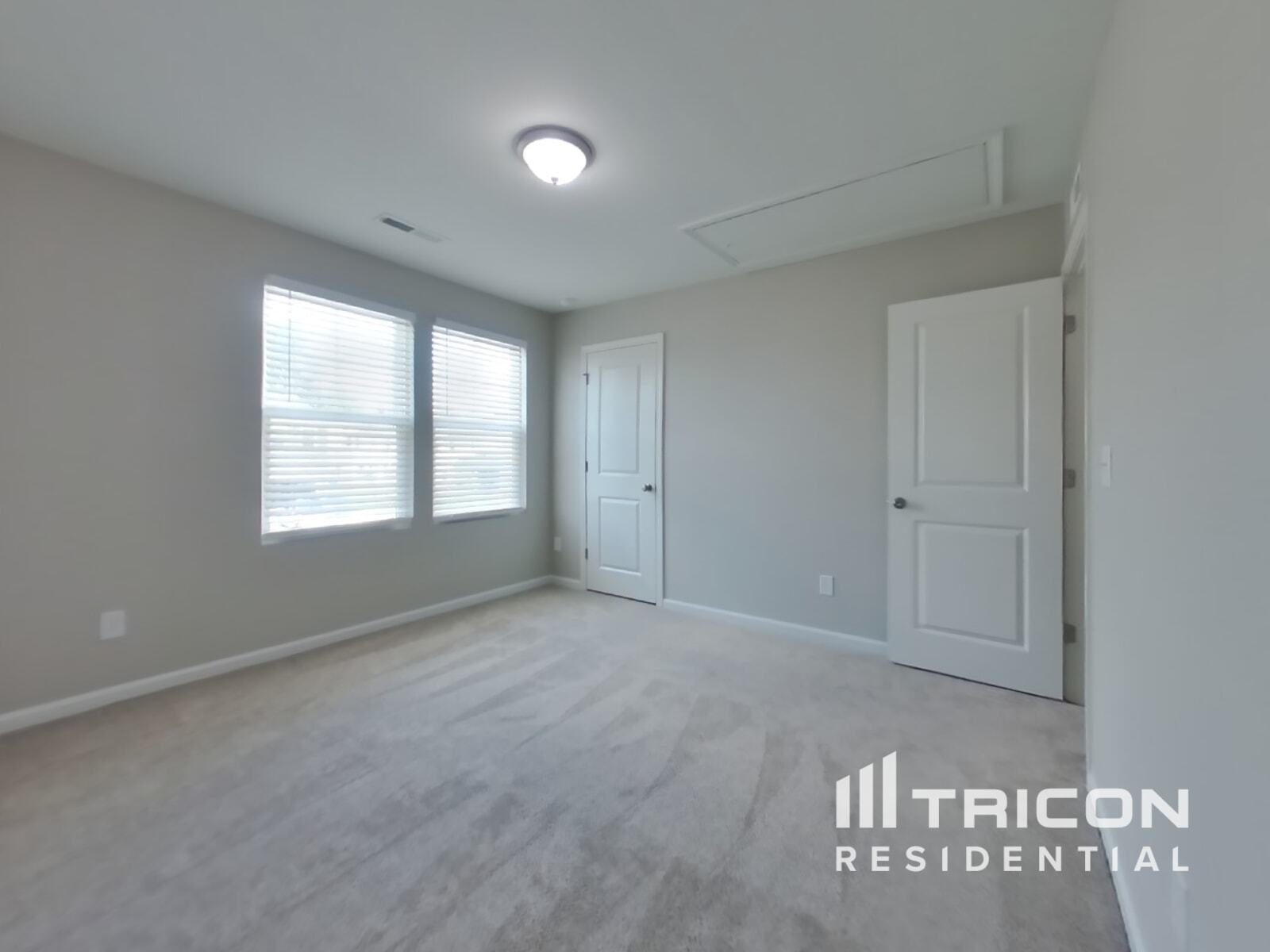 Building Photo - 449 Willard Wds Dr