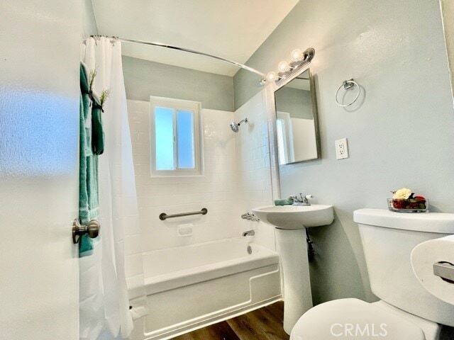 Building Photo - 686 E Cottonwood Rd