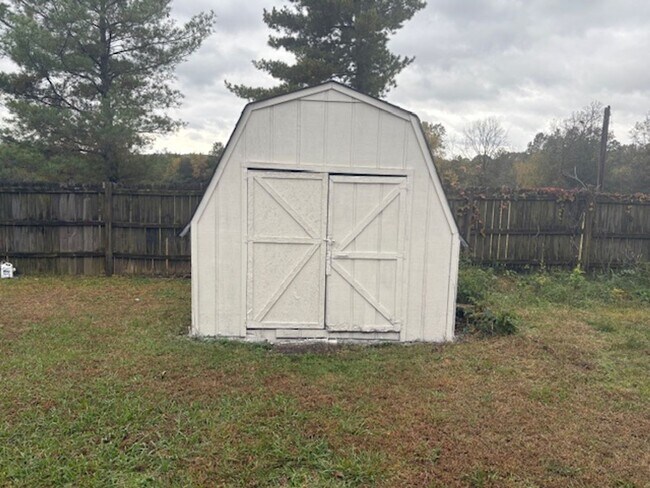 Building Photo - LaVergne-3BR/2BA-1250 SF