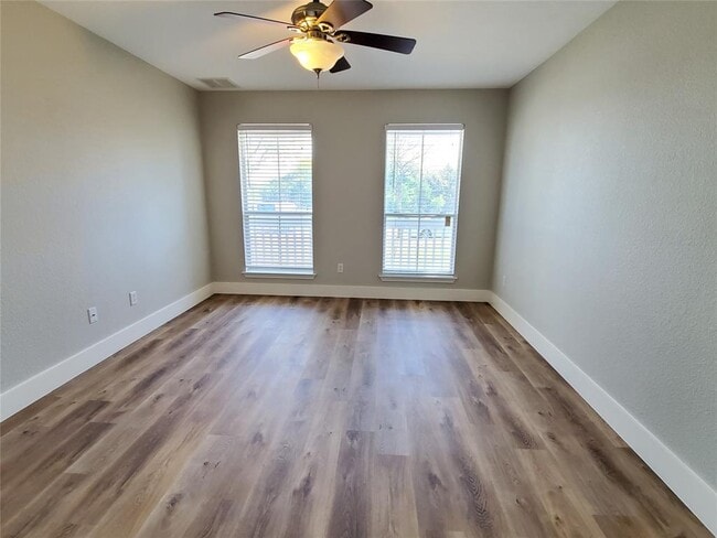 Building Photo - 1324 Davis Mountain Loop