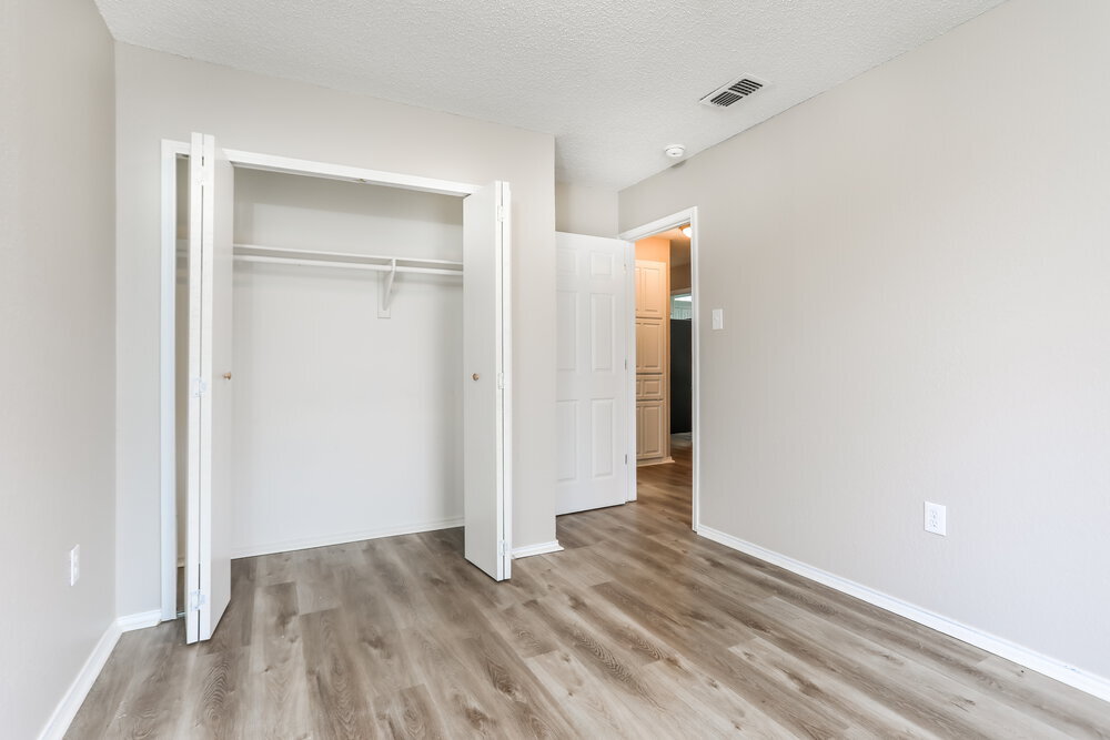 Building Photo - 7456 Cross Ridge Cir