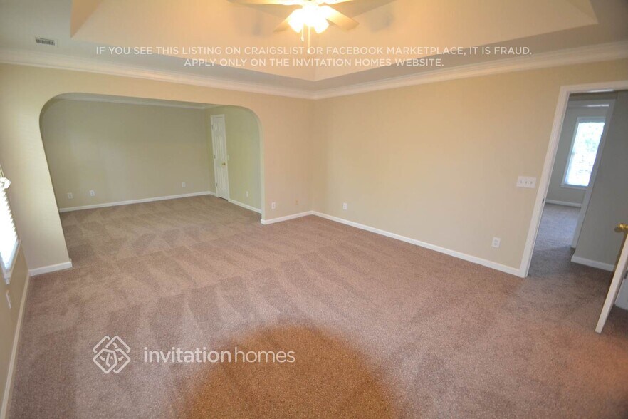 Building Photo - 2601 Dreux Ct