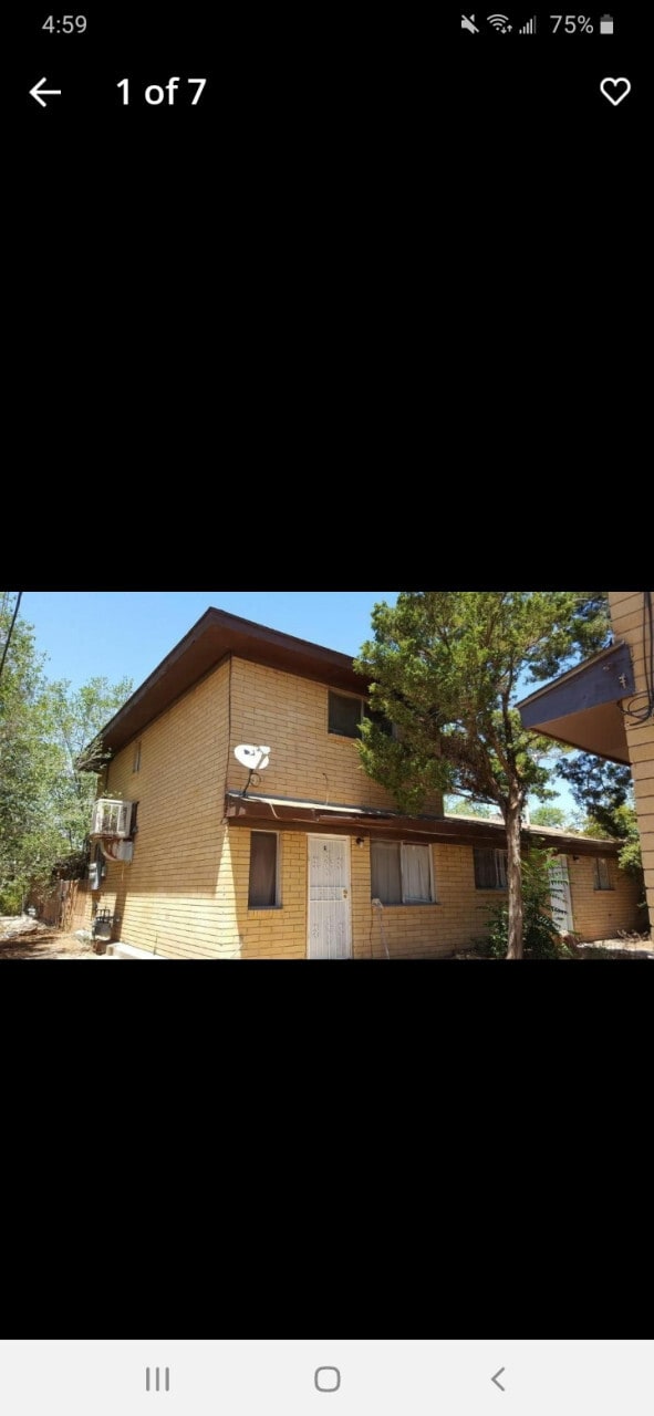 Building Photo - 541 Palomas