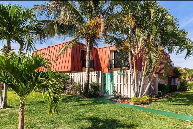 Primary Photo - 3333 Meridian Way N