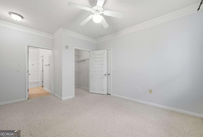 Building Photo - 1850 Cotillion Dr