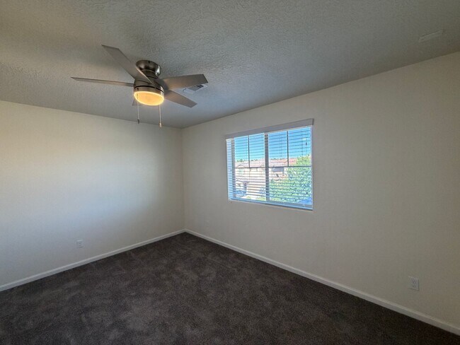 Building Photo - 4 Bedroom + Office Home Available Near Loma Colorado Blvd NE & Broadmoor Blvd NE in Rio Rancho!