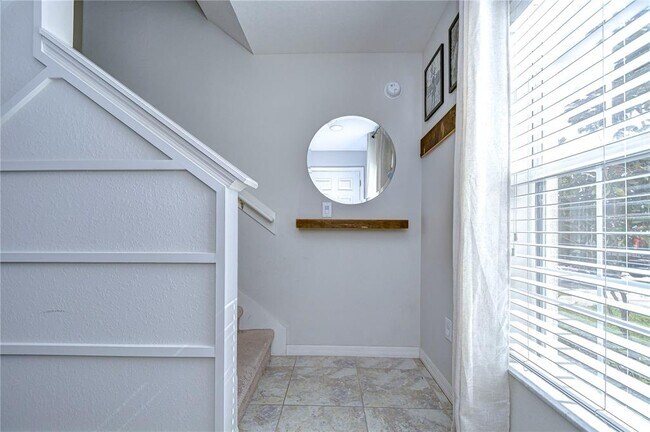 Building Photo - 5005 Chipotle Ln