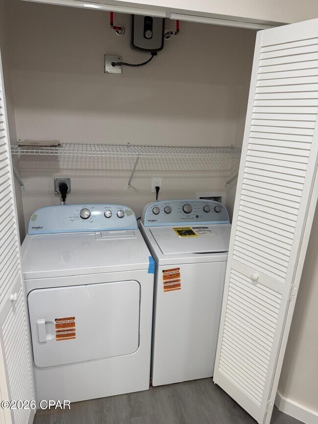 Building Photo - 2828 La Mesa Ave