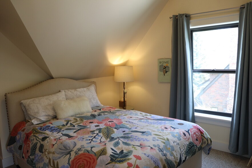 Upstairs Bedroom 2 - 1019 W 21st Ave