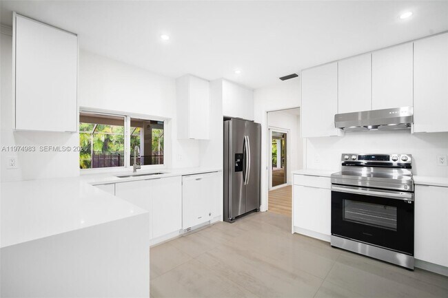 Building Photo - 8265 SW 145th St