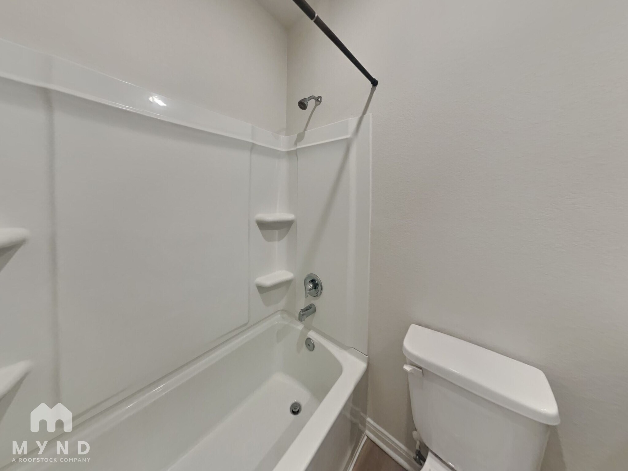 Building Photo - 15635 Plum Brk Dr