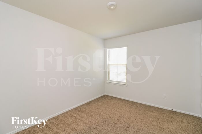 Building Photo - 10479 Ft Cibolo Trl