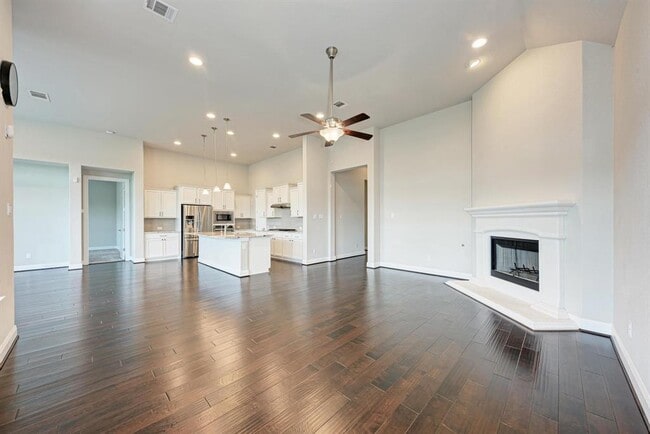 Building Photo - 2416 Echo Park Dr