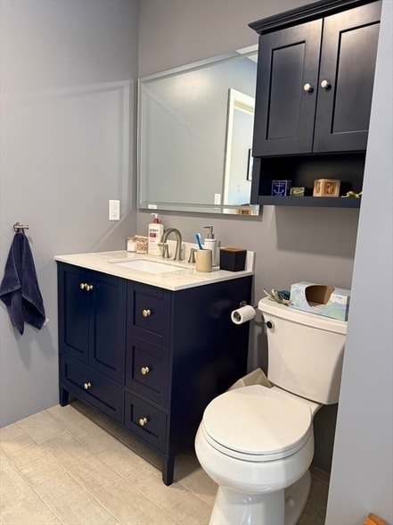 Building Photo - 12 Holiday Dr