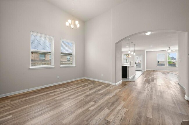 Building Photo - 1713 Morts Pl