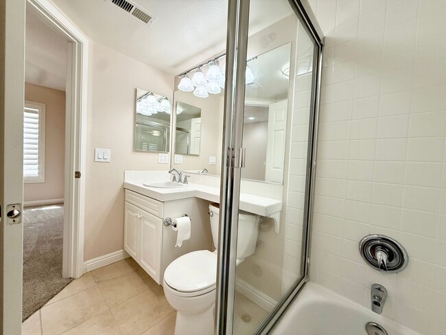 Building Photo - Gated 4 Bedroom 3 1/2 Bath Two Story Home