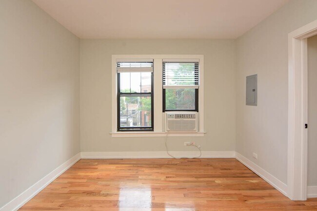 Building Photo - 2917 N Mildred Ave