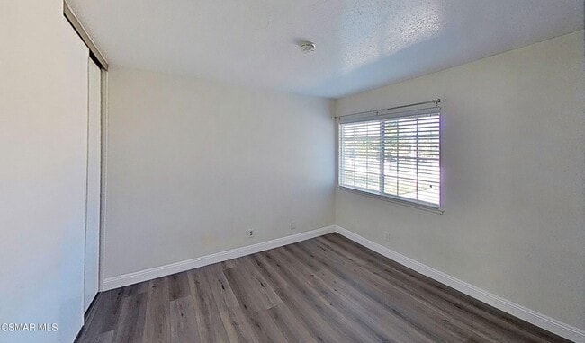 Building Photo - 652 Harper St