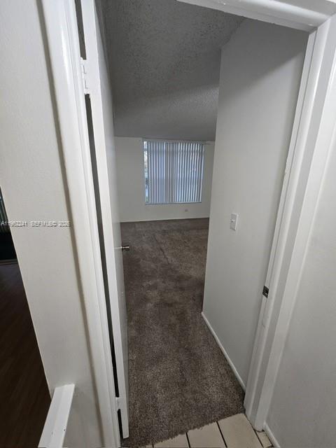 Building Photo - 3750 Inverrary Dr