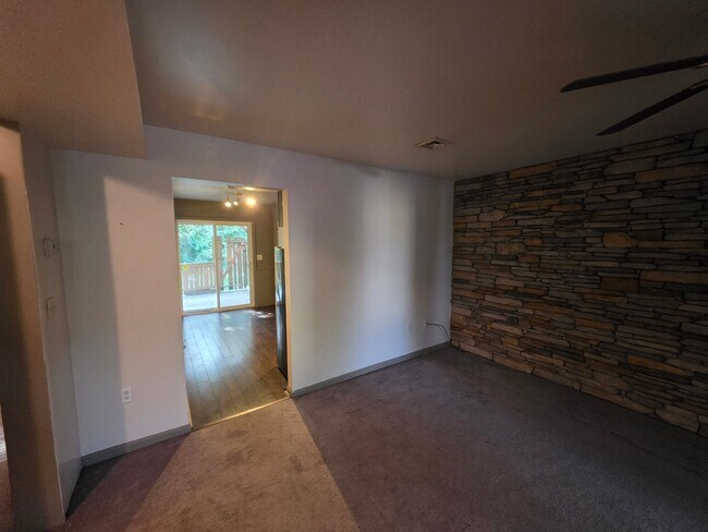 Building Photo - 2828 Buxton Ct
