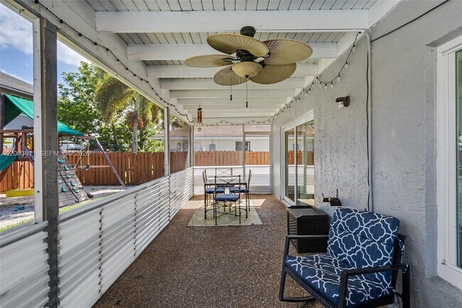 Building Photo - 7941 NW 3rd Pl