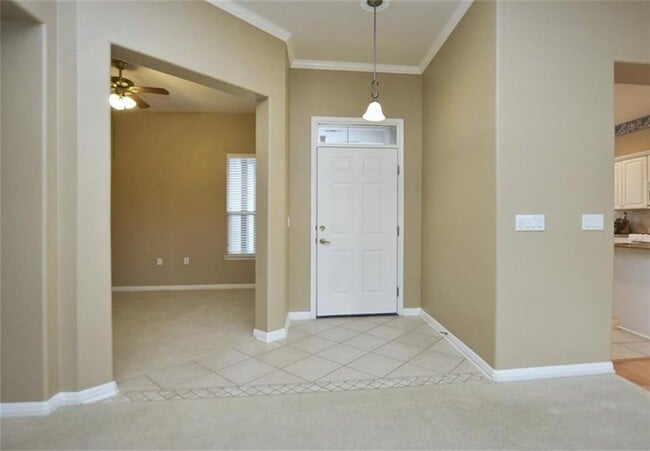 Building Photo - 111 Purple Sage Dr