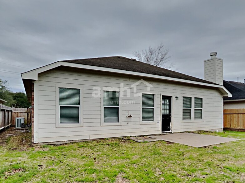 Building Photo - 11922 Elizabeth Ct