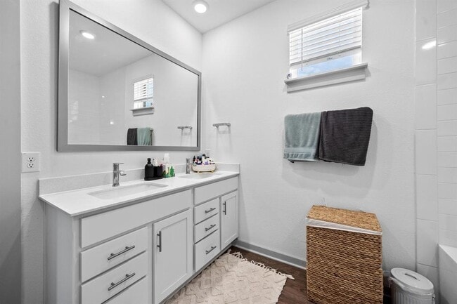 Building Photo - 329 Black Sheep Cv