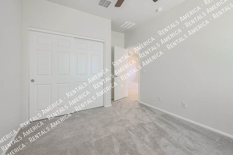 Building Photo - 7090 W Jasper Dr