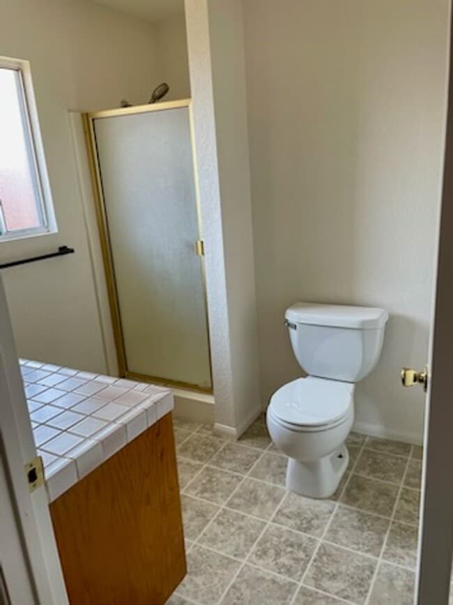 Building Photo - 3 Bedroom, 2 Bath Remodeled House in Hemet...