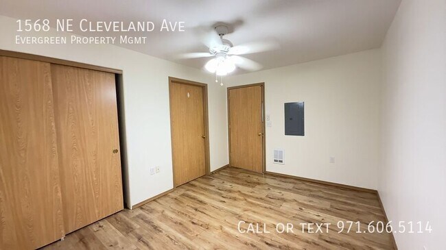 Building Photo - 1568 NE Cleveland Ave