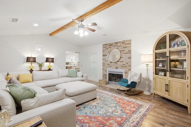 Building Photo - 2842 Rex Allen Dr