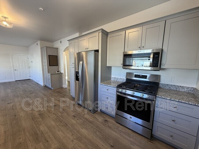 Building Photo - 1405 Harmony Ct