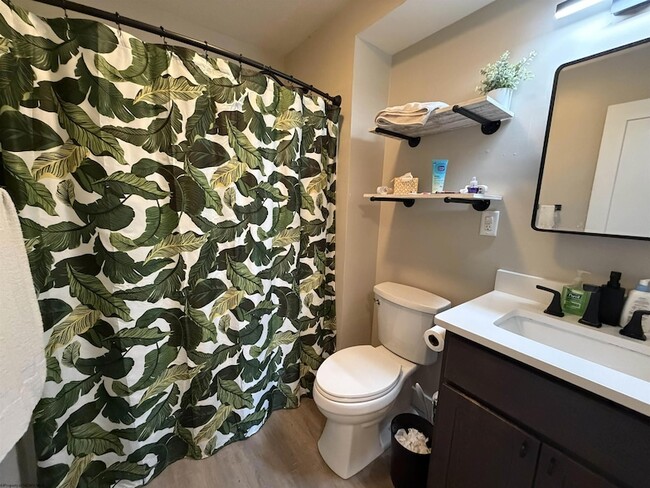 Building Photo - 32 Highland Ave