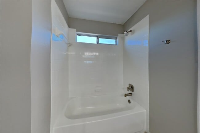 Building Photo - 14910 Sugar Crystal Ct